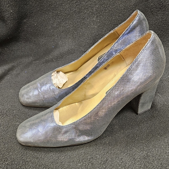 Ferra Giacomo shiny heels - Picture 1 of 6